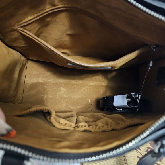 Patricia Nash Rose Tooled Black Leather Tote - Picture 6 of 8